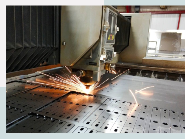 Лазерная резка металла в Чебоксарах от 617 руб.